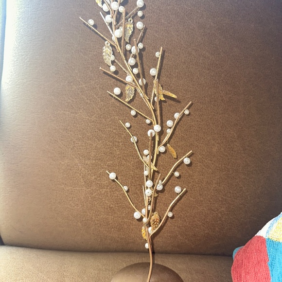 Home Decor Wire Tree with pearls and leaves - Picture 7 of 13